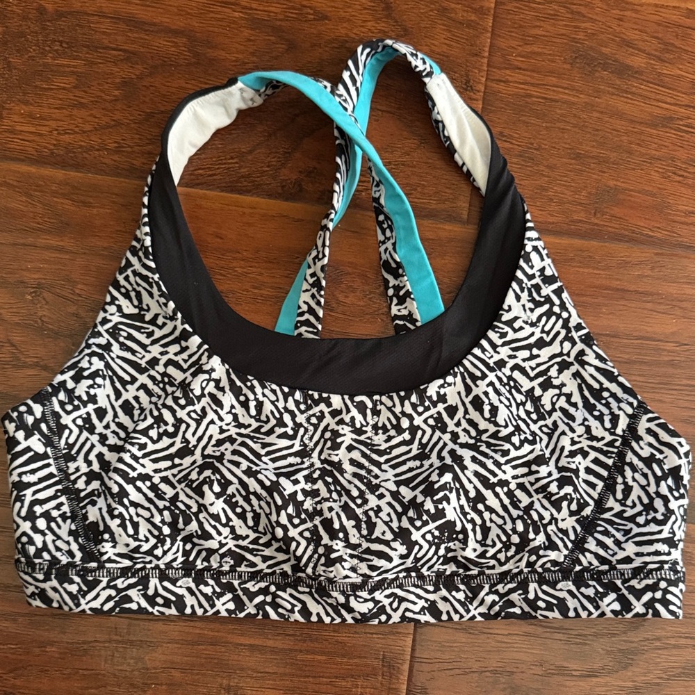 Lululemon Athletica Black and White Sports Bra with Teal Accent